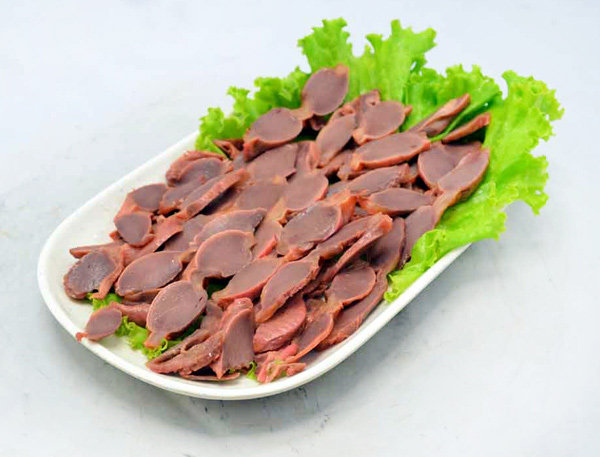 孕妇是可以吃鸡胗的,鸡胗属动物内脏,孕妇适量吃可补充铁等营养元素.